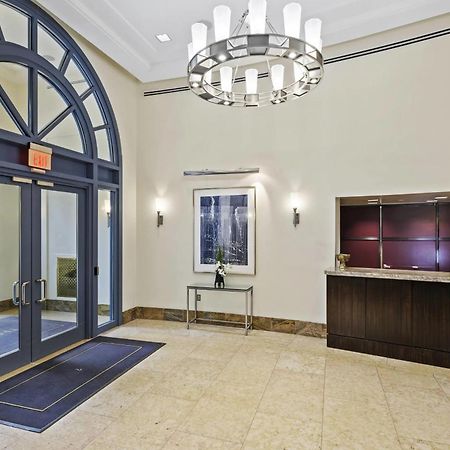 Bright And Cozy Apartment Near Pentagon City Arlington Buitenkant foto