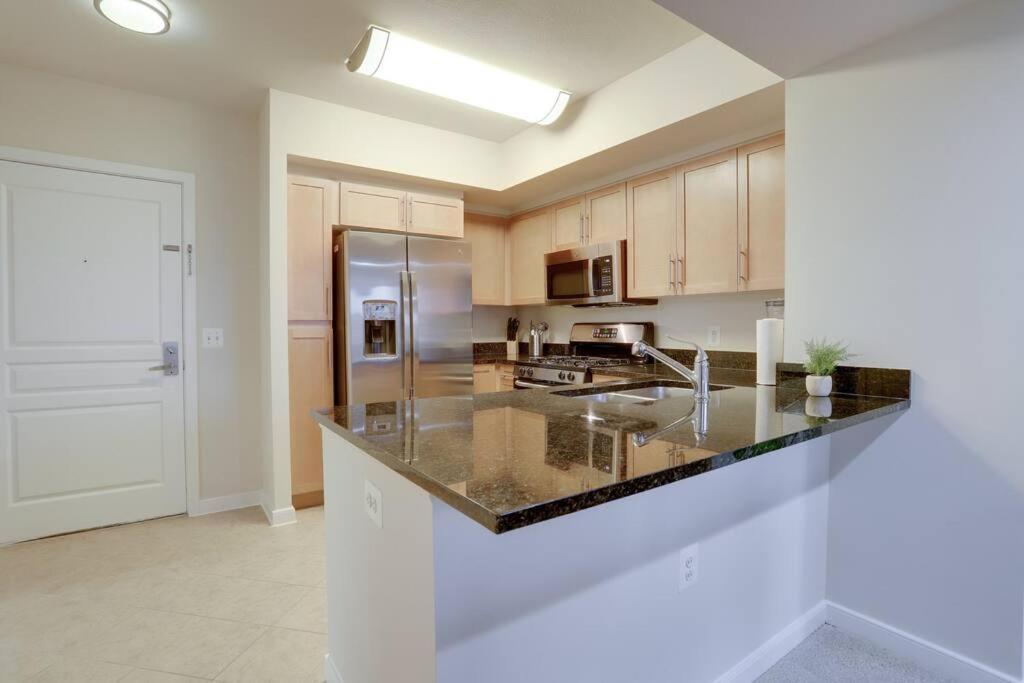 Bright And Cozy Apartment Near Pentagon City Arlington Buitenkant foto