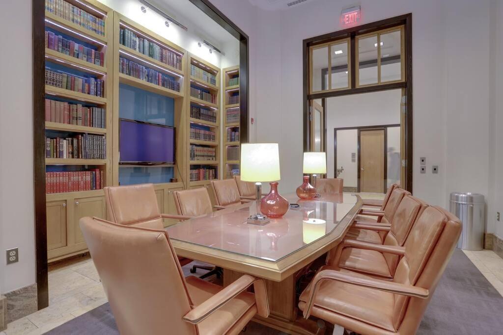 Bright And Cozy Apartment Near Pentagon City Arlington Buitenkant foto