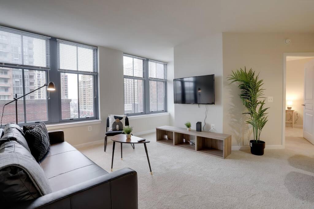 Bright And Cozy Apartment Near Pentagon City Arlington Buitenkant foto