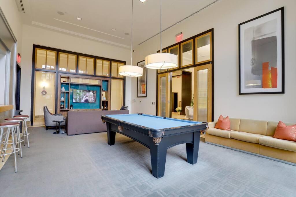 Bright And Cozy Apartment Near Pentagon City Arlington Buitenkant foto