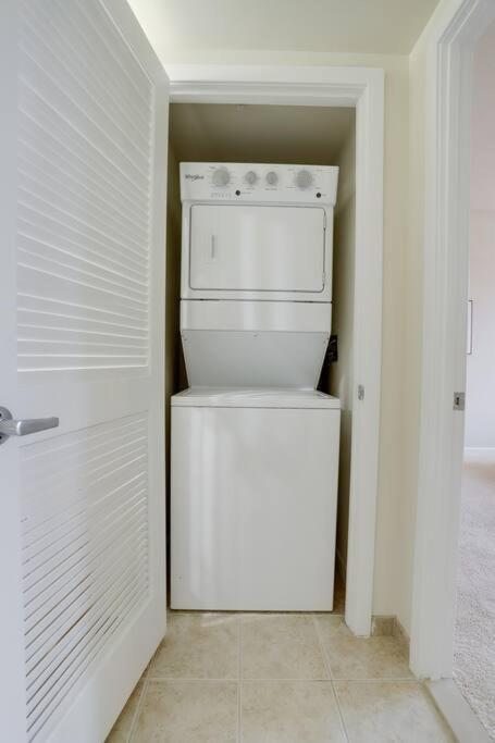 Bright And Cozy Apartment Near Pentagon City Arlington Buitenkant foto