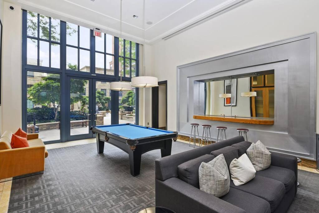 Bright And Cozy Apartment Near Pentagon City Arlington Buitenkant foto